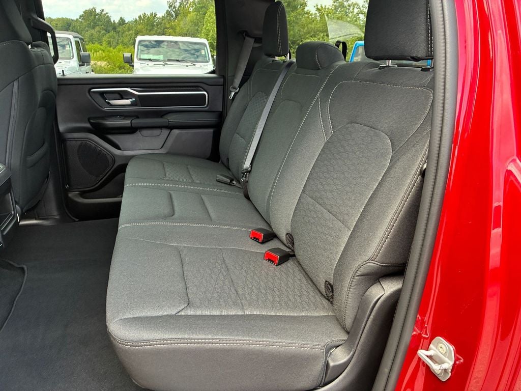 2027 RAM 1500 Big Horn/Lone Star