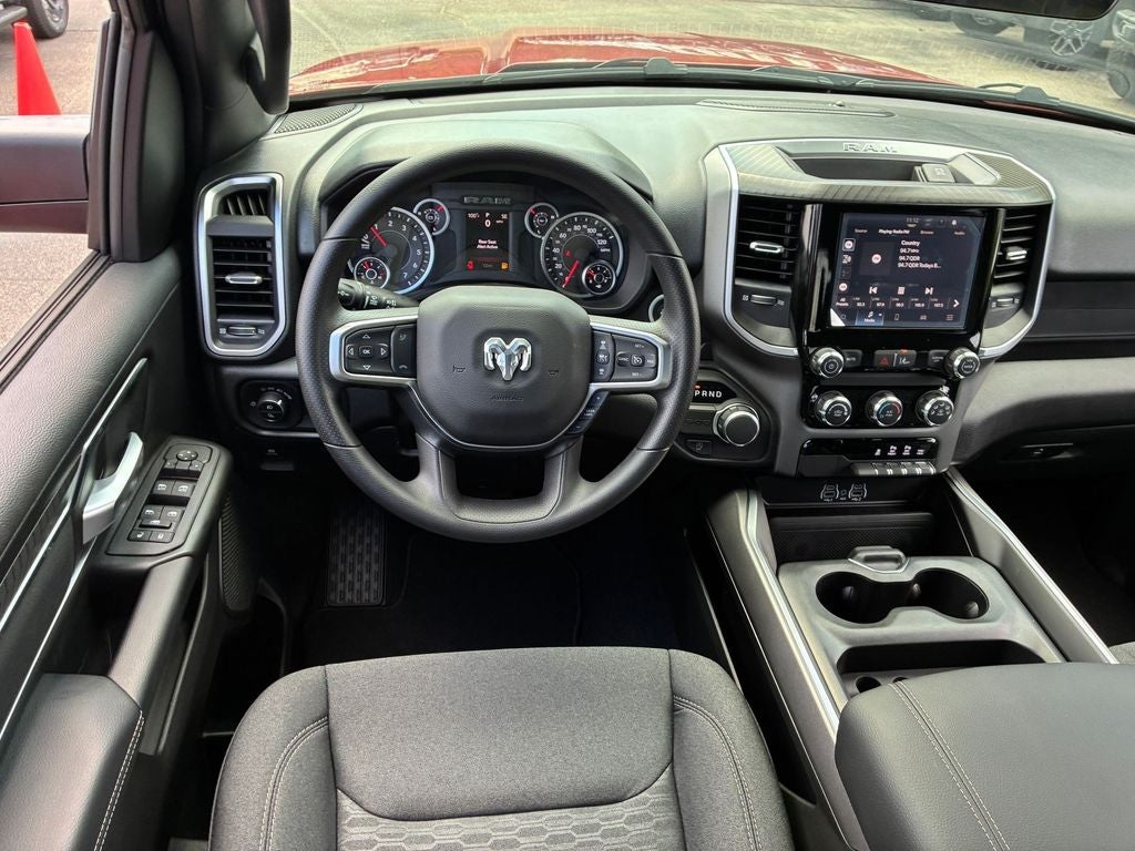 2027 RAM 1500 Big Horn/Lone Star