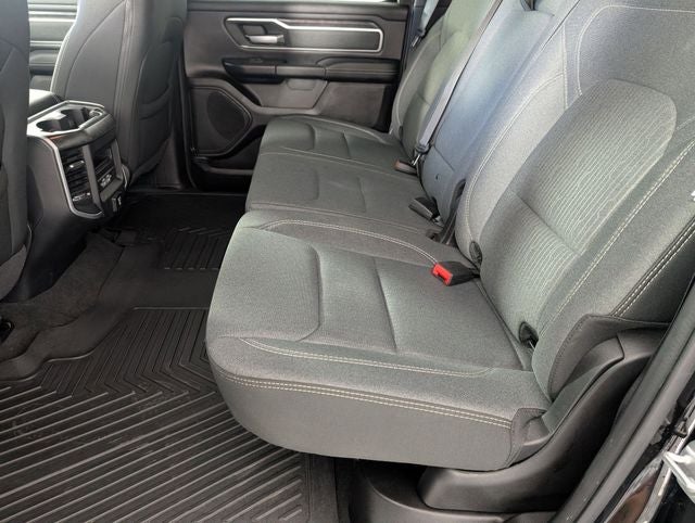 2022 RAM 1500 Big Horn Crew Cab 4x2 5'7' Box