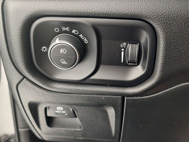 2024 RAM 1500 Big Horn Crew Cab 4x2 5'7' Box