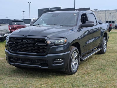 2026 RAM Ram 1500 RAM 1500 EXPRESS CREW CAB 4X2 5'7' BOX