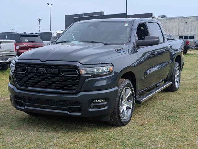 2026 RAM Ram 1500 RAM 1500 EXPRESS CREW CAB 4X2 5'7' BOX