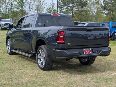 2026 RAM Ram 1500 RAM 1500 EXPRESS CREW CAB 4X2 5'7' BOX