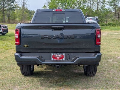2026 RAM Ram 1500 RAM 1500 EXPRESS CREW CAB 4X2 5'7' BOX