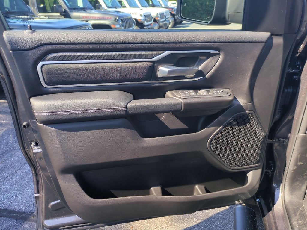 2027 RAM 1500 Big Horn/Lone Star