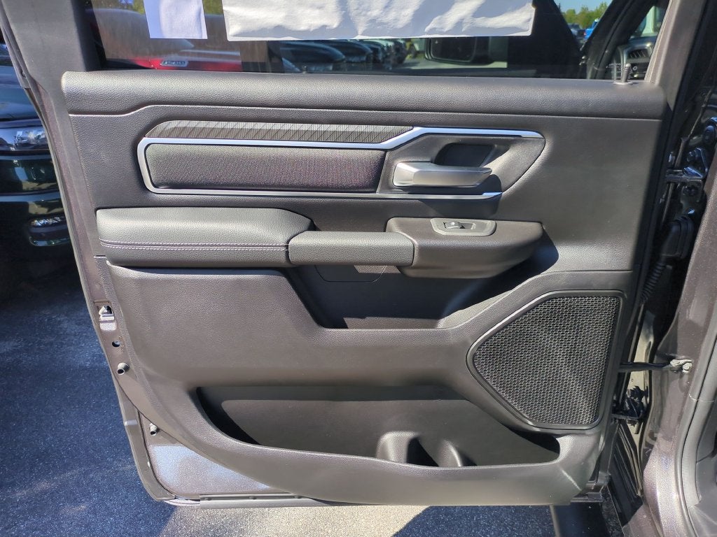 2027 RAM 1500 Big Horn/Lone Star