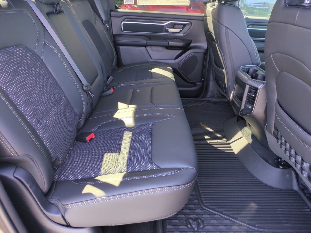 2027 RAM 1500 Big Horn/Lone Star