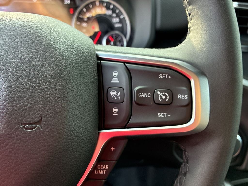 2027 RAM 1500 Big Horn/Lone Star