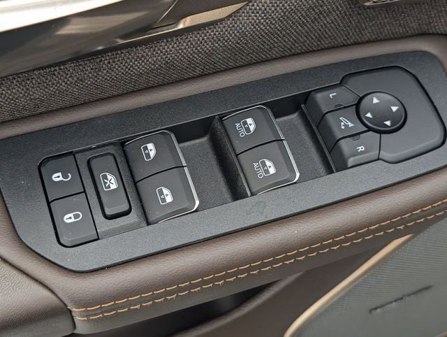 2025 RAM 1500 Limited