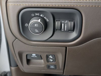 2025 RAM 1500 Limited