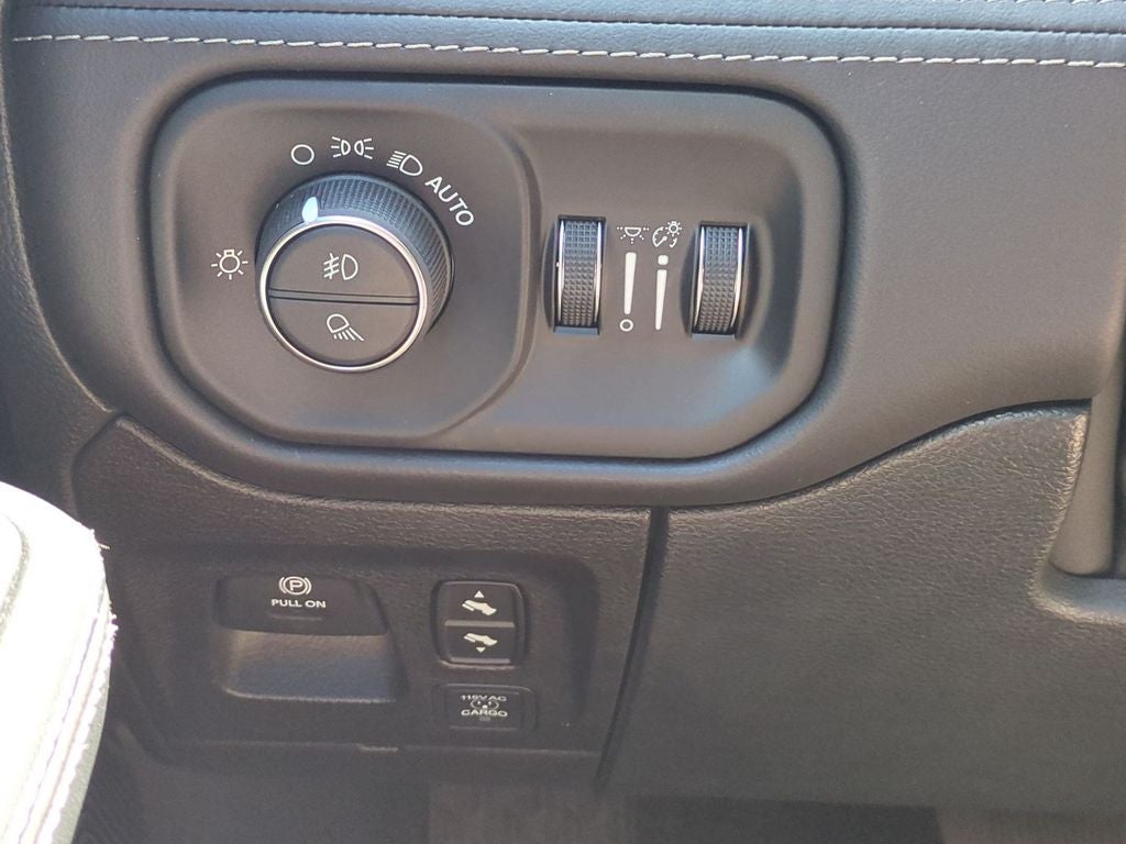 2027 RAM 1500 Limited
