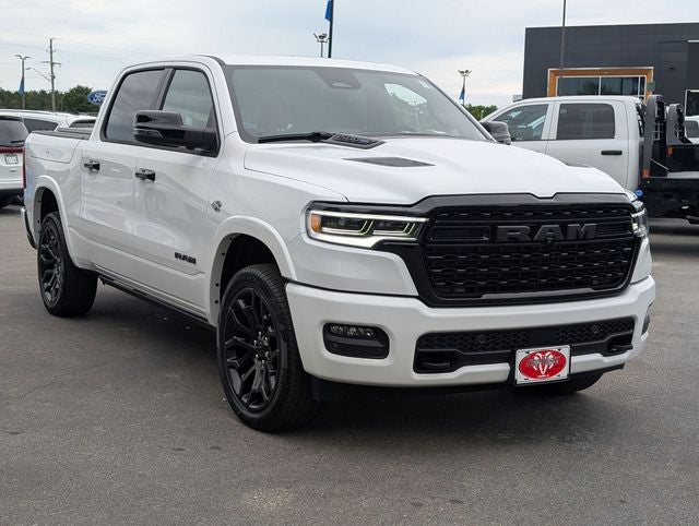2026 RAM Ram 1500 RAM 1500 LIMITED CREW CAB 4X4 5'7' BOX