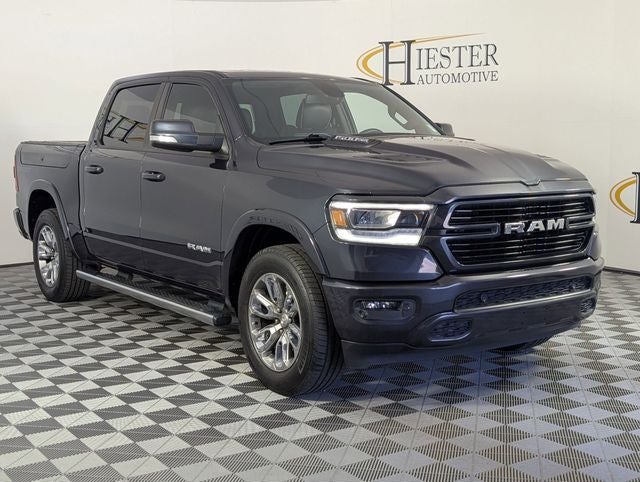 2020 RAM 1500 Laramie Crew Cab 4x4 5'7' Box