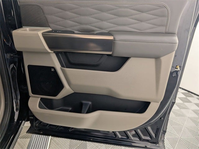 2025 Ford F-450SD Platinum DRW