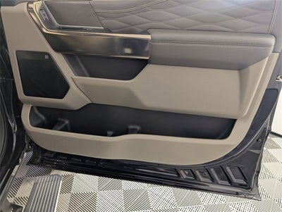 2025 Ford F-450SD Platinum DRW