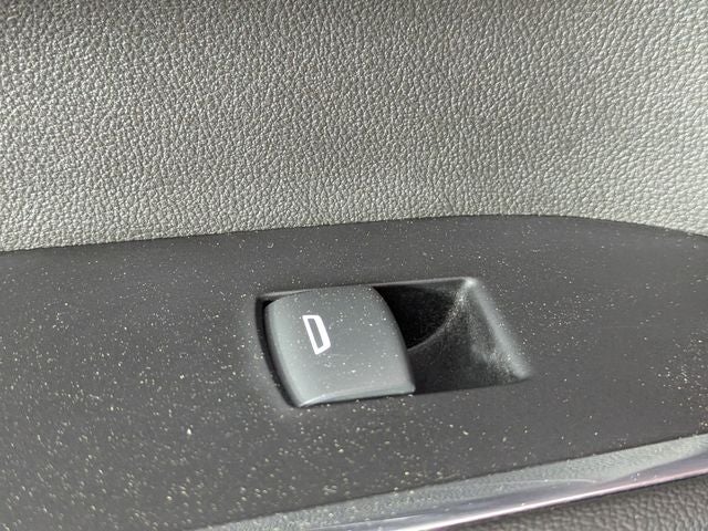 2022 Chevrolet Silverado 1500 4WD Crew Cab Standard Bed LT