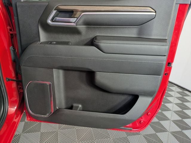 2022 Chevrolet Silverado 1500 4WD Crew Cab Standard Bed LT
