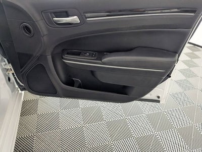 2023 Chrysler 300 Touring