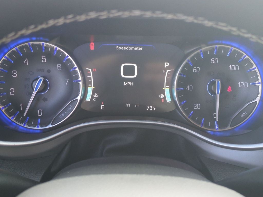 2027 Chrysler Pacifica Select