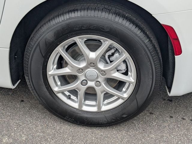 2027 Chrysler Pacifica PACIFICA SELECT