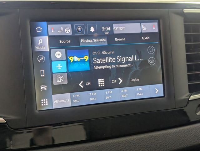 2023 Chrysler Voyager LX