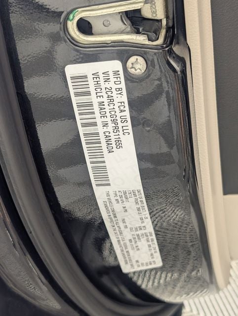 2023 Chrysler Voyager LX