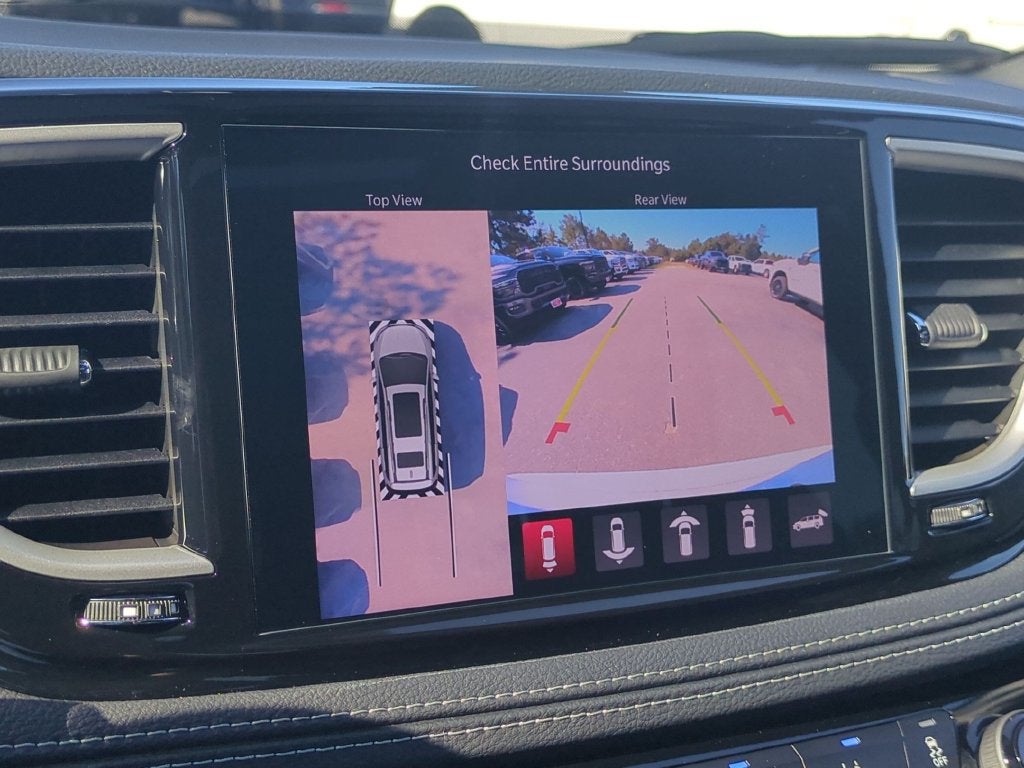 2027 Chrysler Pacifica Limited