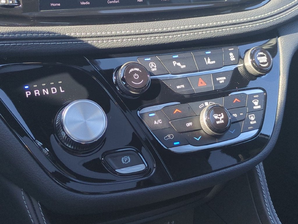 2027 Chrysler Pacifica Limited