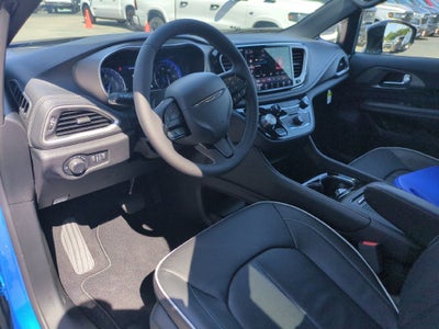 2027 Chrysler Pacifica Limited
