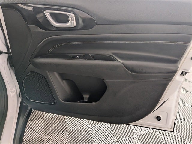 2023 Jeep Compass Altitude