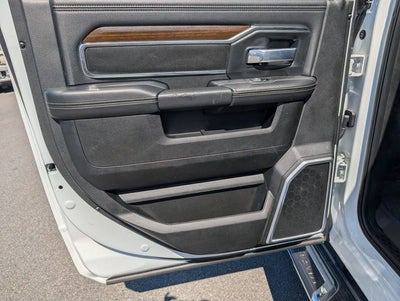 2023 RAM 3500 Laramie Crew Cab 4x4 6'4' Box