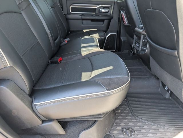 2023 RAM 3500 Laramie Crew Cab 4x4 6'4' Box