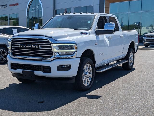2023 RAM 3500 Laramie Crew Cab 4x4 6'4' Box