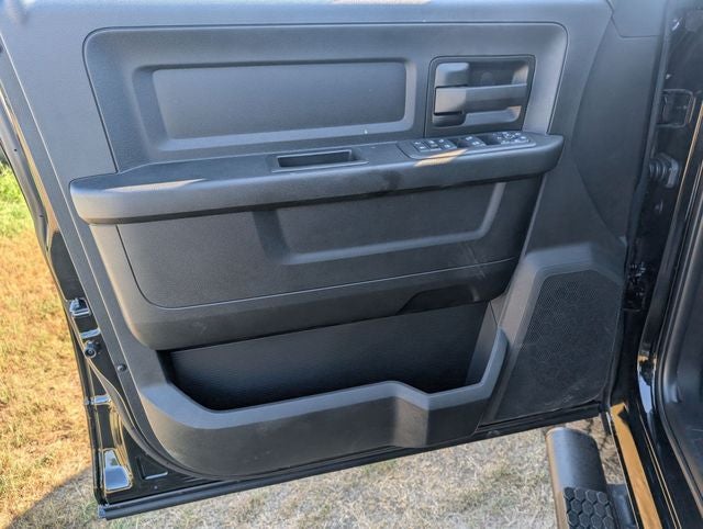 2026 RAM 2500 Black Express