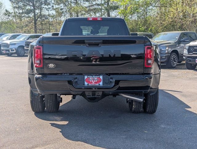 2026 RAM Ram 3500 RAM 3500 BIG HORN CREW CAB 4X4 8' BOX