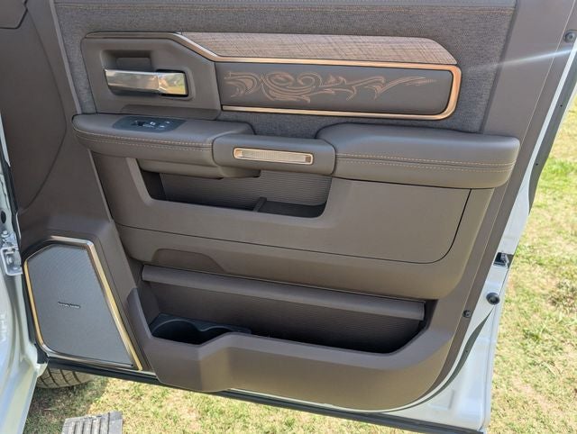 2026 RAM Ram 3500 RAM 3500 LIMITED LONGHORN CREW CAB 4X4 8' BOX