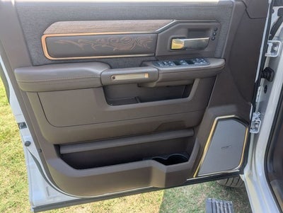 2026 RAM Ram 3500 RAM 3500 LIMITED LONGHORN CREW CAB 4X4 8' BOX