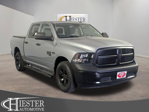 2022 RAM 1500 Classic Tradesman Crew Cab 4x4 5'7' Box
