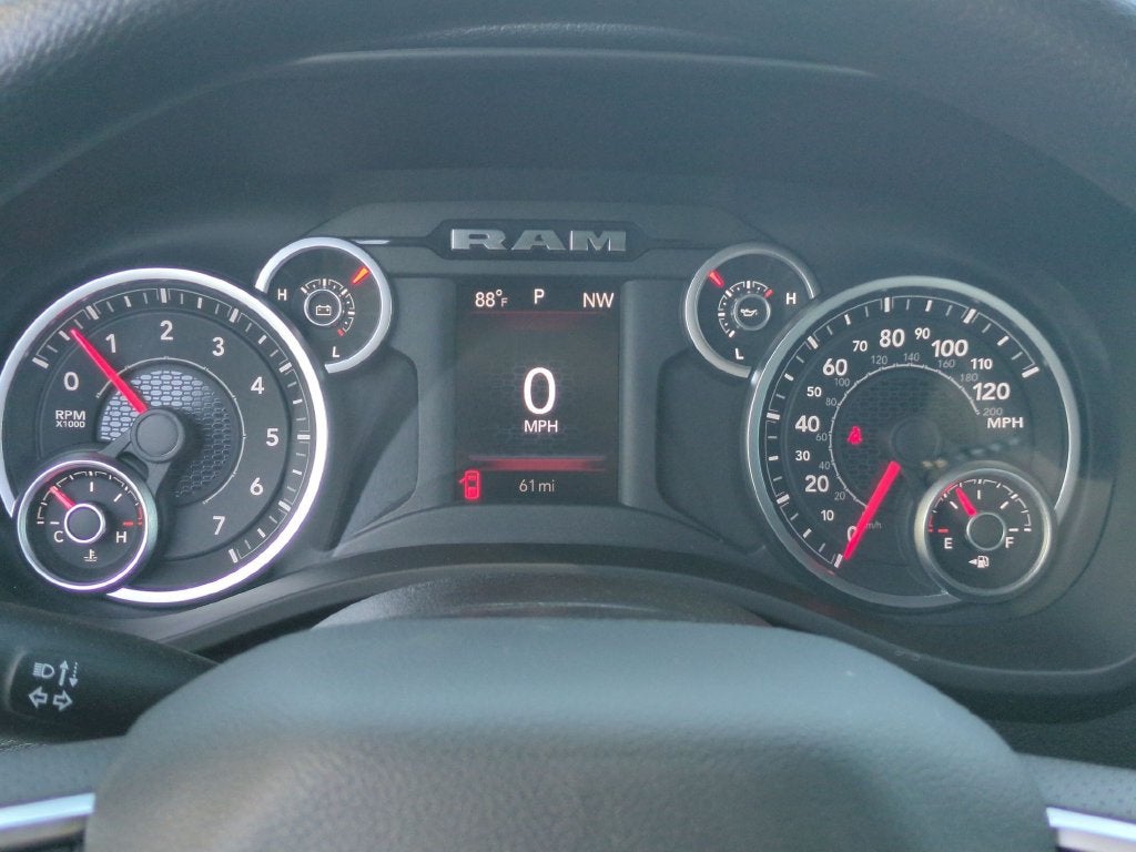 2027 RAM 1500 Big Horn/Lone Star