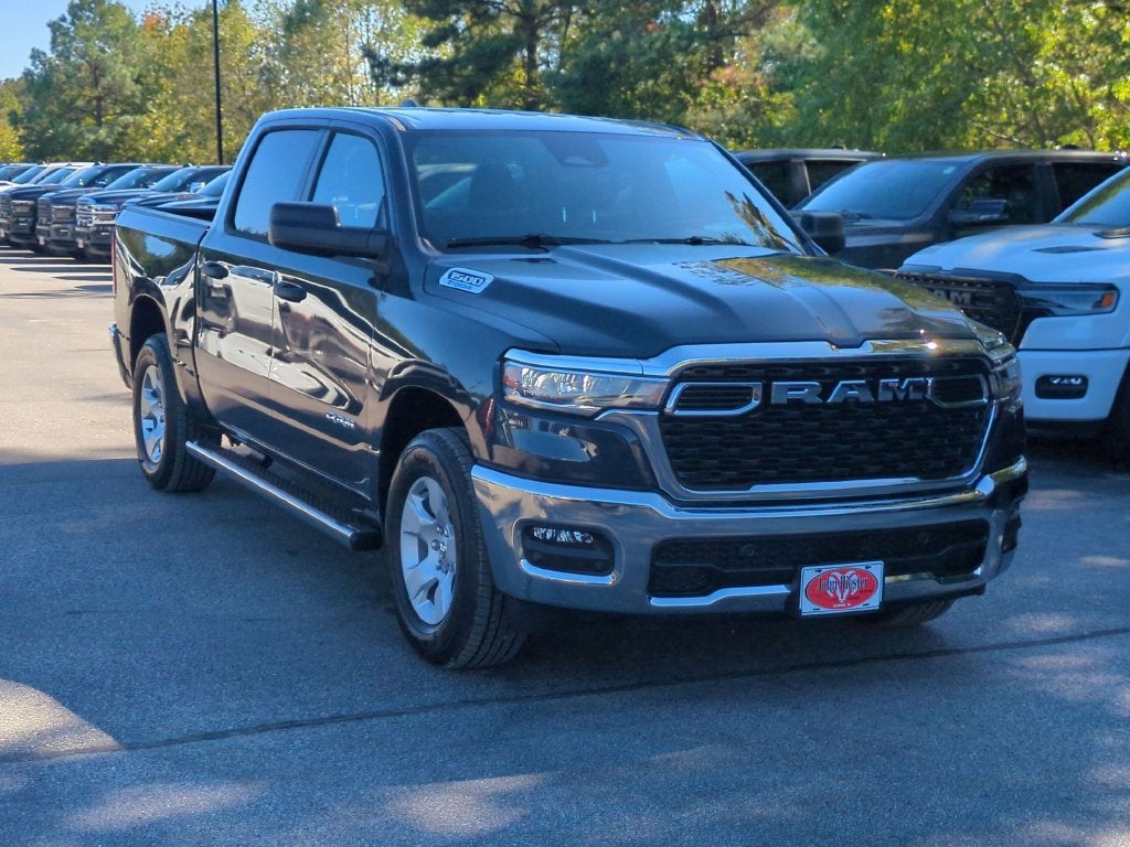 2027 RAM 1500 Big Horn/Lone Star