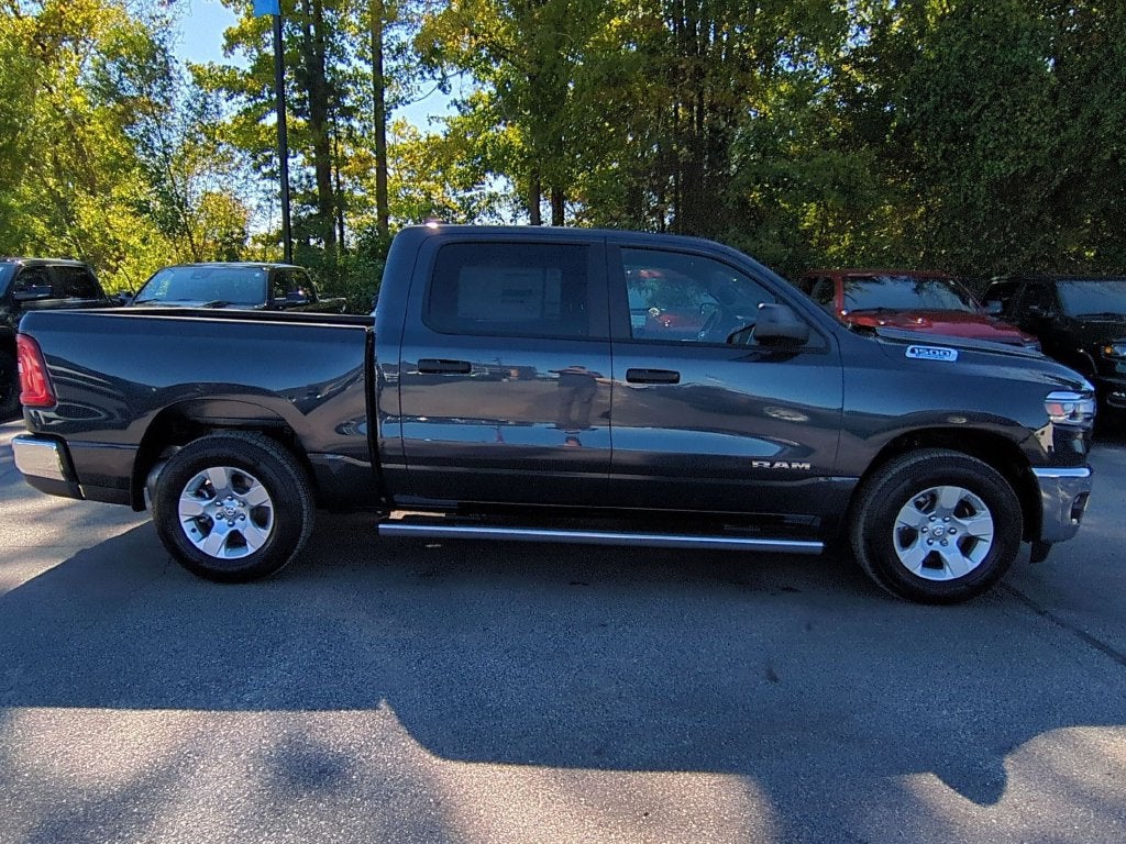 2027 RAM 1500 Big Horn/Lone Star