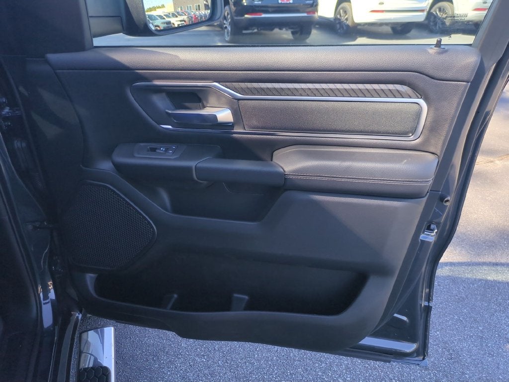 2027 RAM 1500 Big Horn/Lone Star