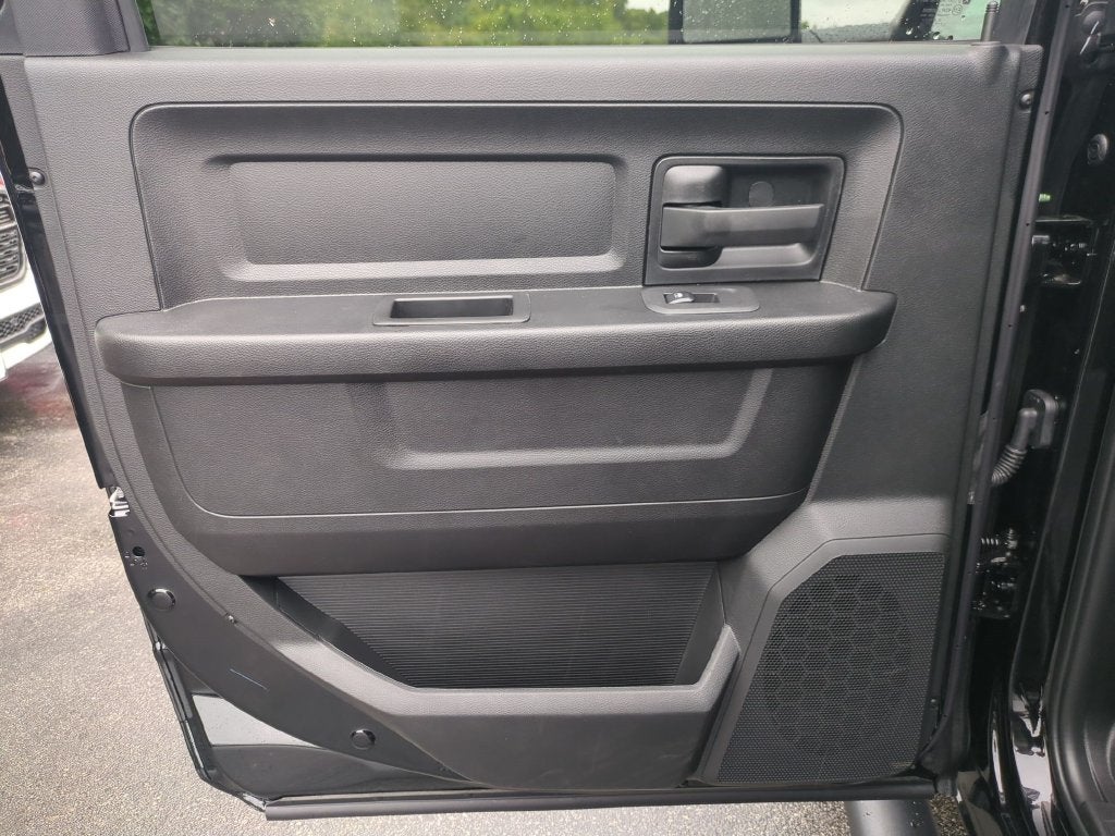 2027 RAM 2500 Black Express