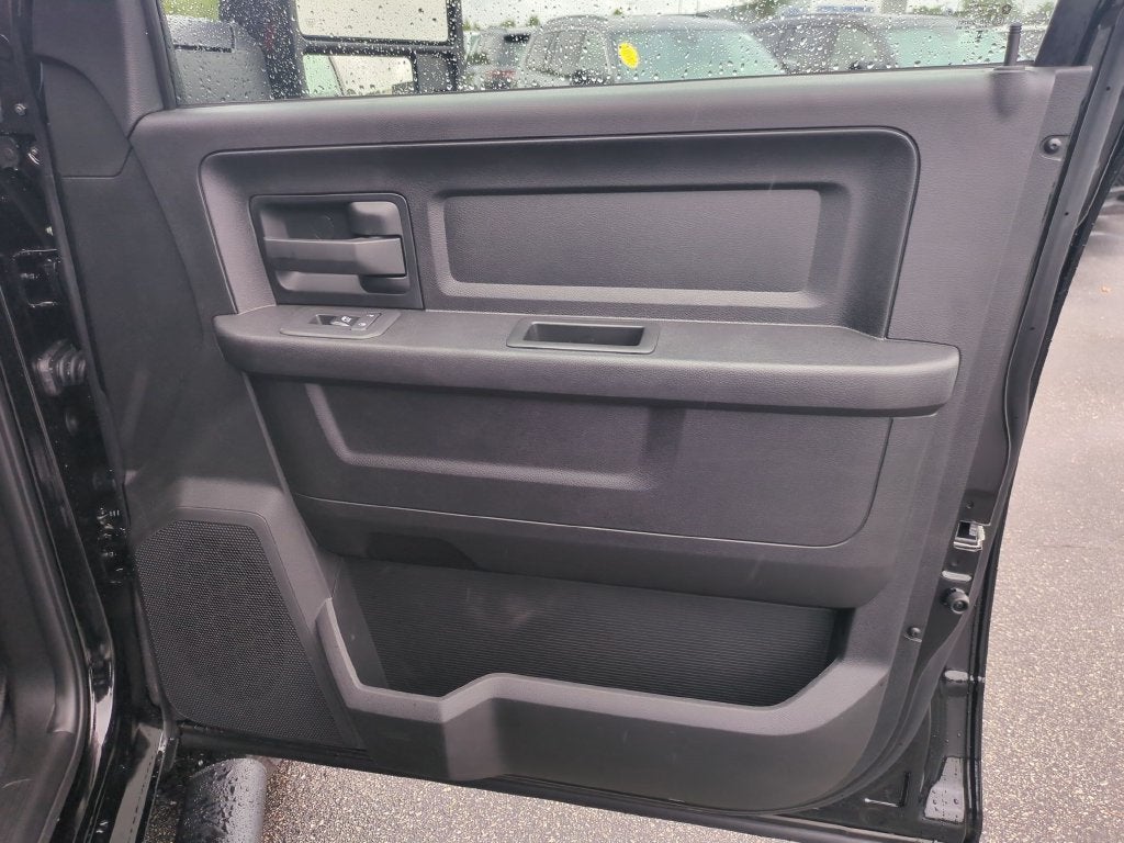 2027 RAM 2500 Black Express