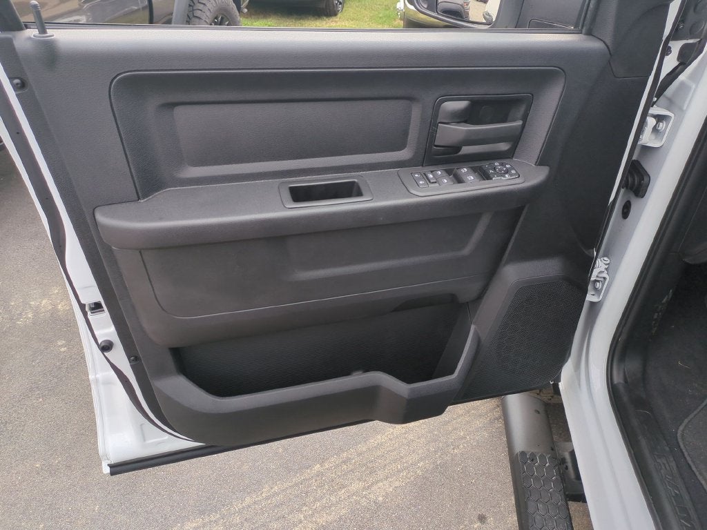 2027 RAM 2500 Black Express