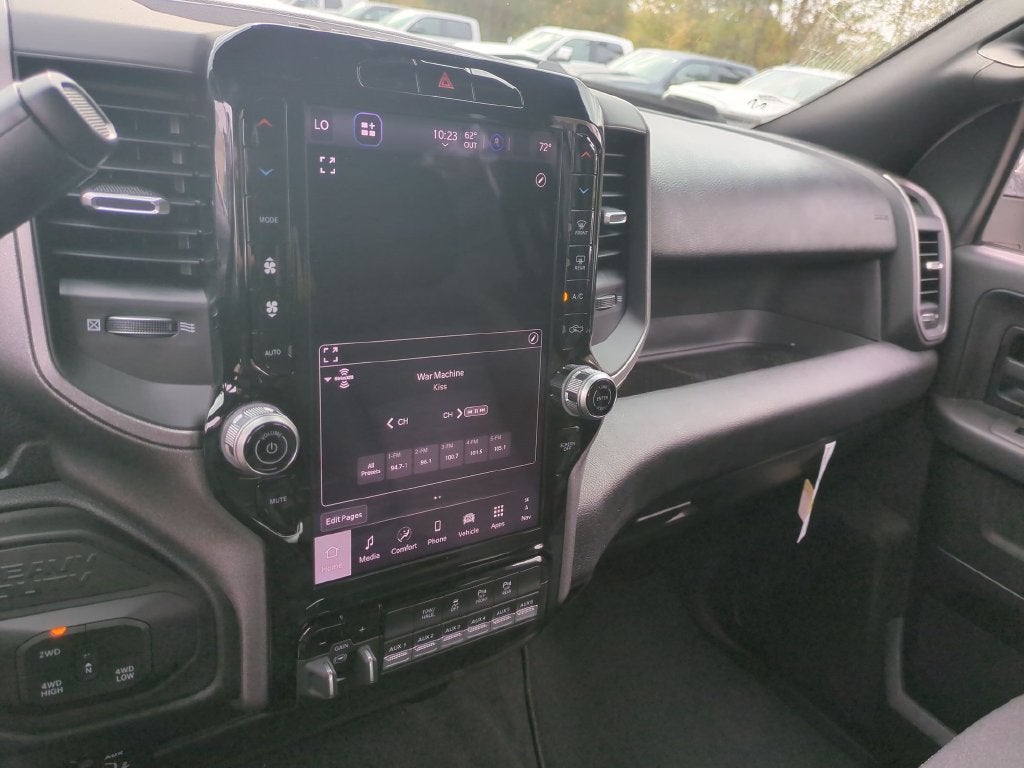 2027 RAM 2500 Black Express