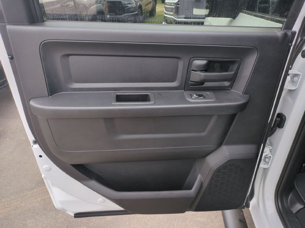 2027 RAM 2500 Black Express