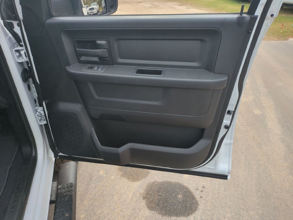 2027 RAM 2500 Black Express