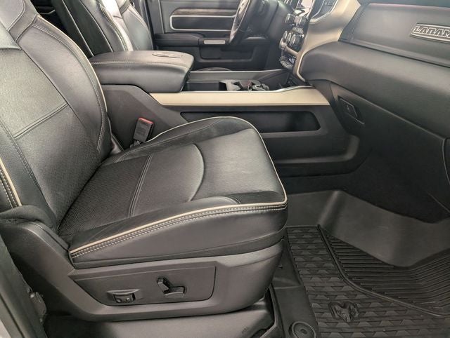2019 RAM 2500 Laramie Crew Cab 4x4 6'4' Box