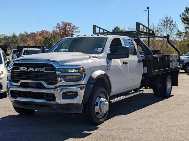 2026 RAM Ram 5500 Chassis Cab RAM 5500 TRADESMAN CHASSIS CREW CAB 4X4 84' CA